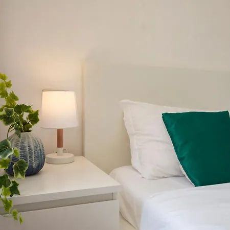 Διαμέρισμα Moscova Gem - Bright And Quiet 5th Floor
